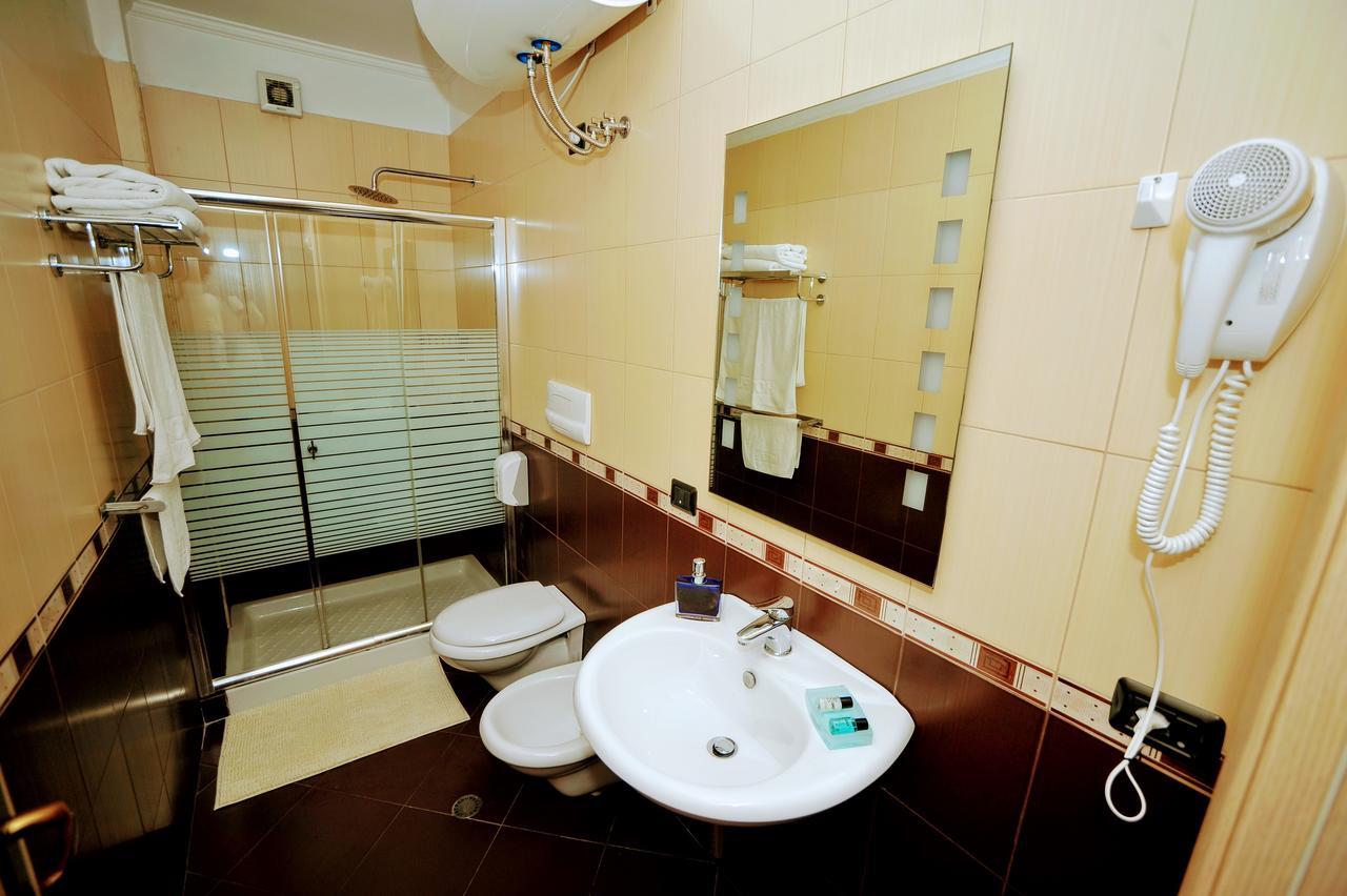 Dream Hotel Tirana Eksteriør billede